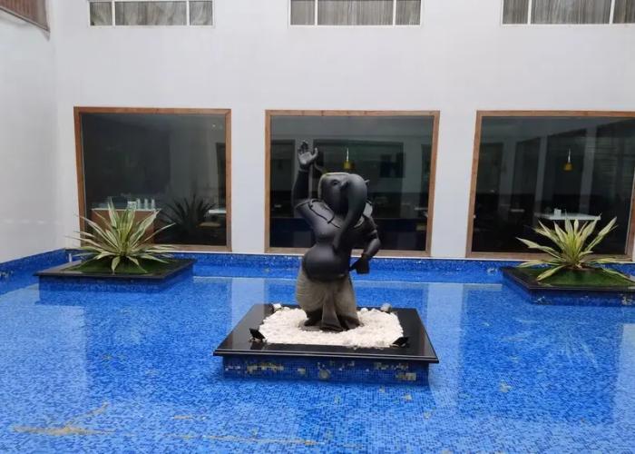Hotel Devaragam