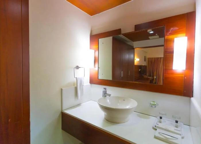Hotel Devaragam