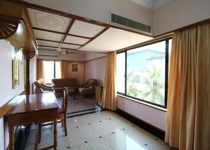 Mayura Residency