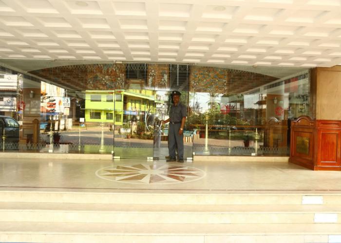 Mayura Residency