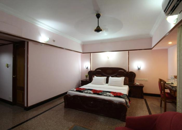 Mayura Residency