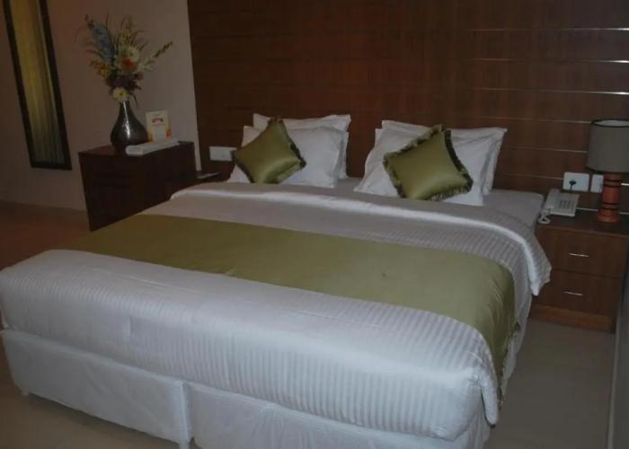 Srivar Hotels