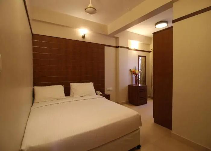 Srivar Hotels