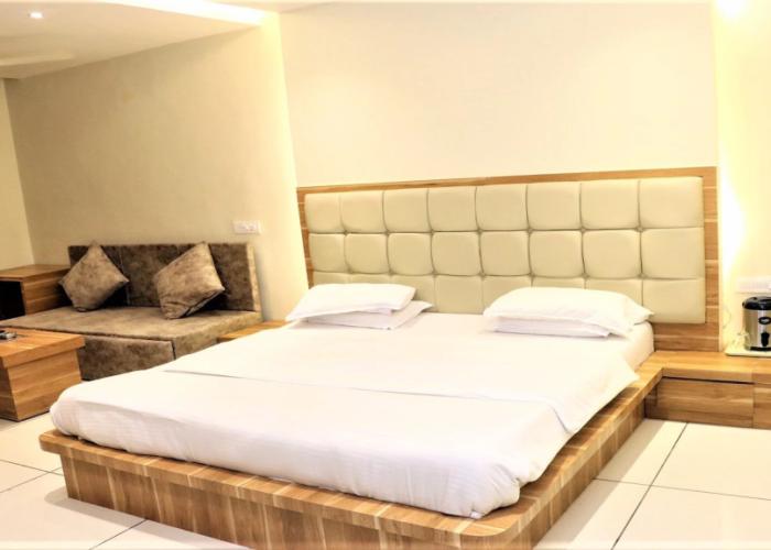 Hotel Pachmarhi