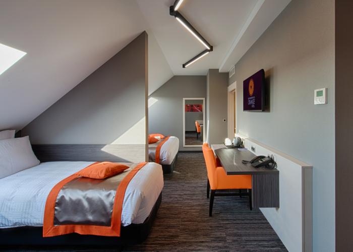 Orange Hotel
