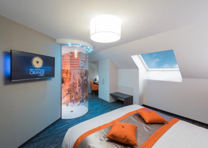Orange Hotel