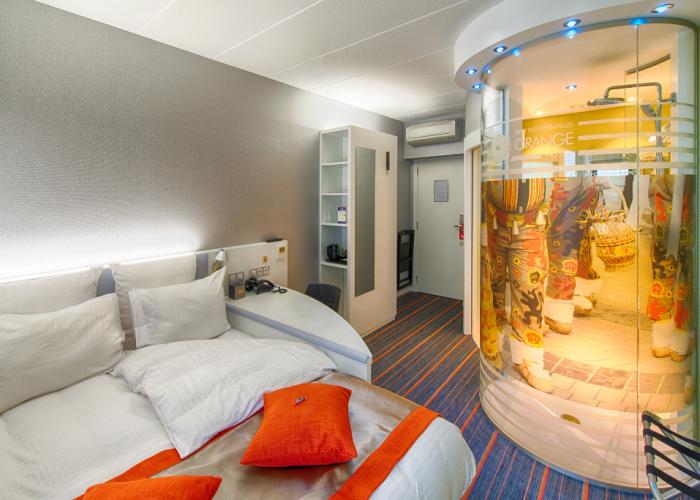Orange Hotel