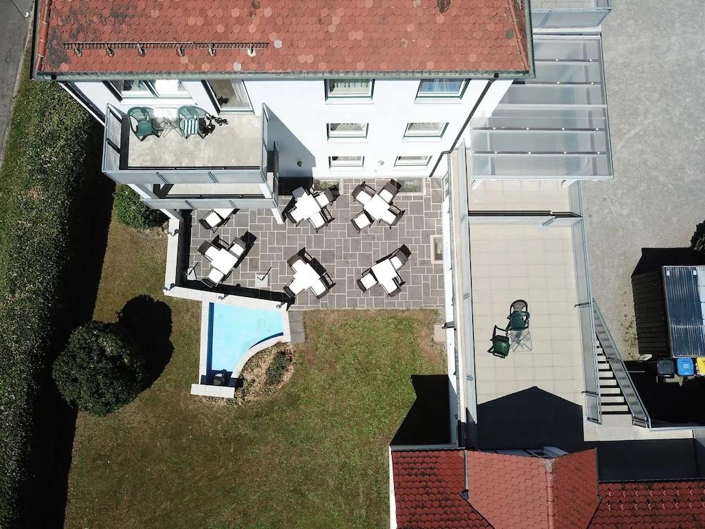 otto - bed & breakfast