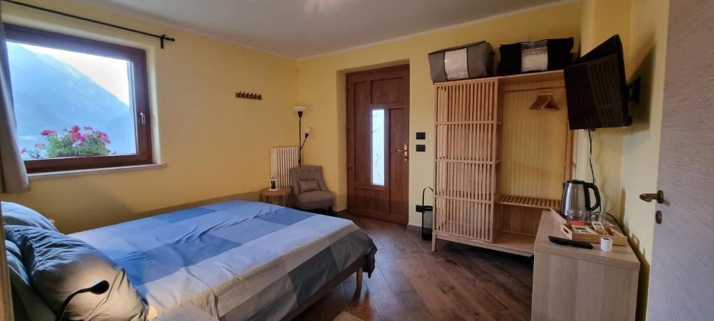 Lo Noyer Et Les Roses