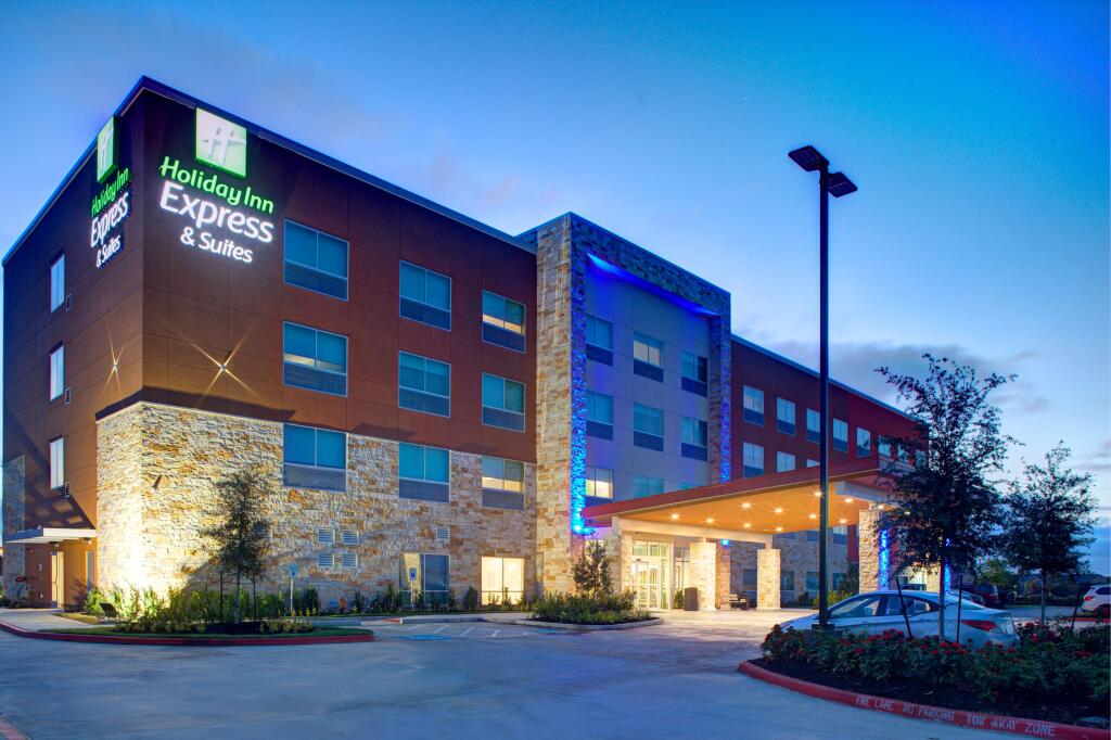 Holiday Inn Express & Suites Houston NW - Cypress Grand Pky by IHG