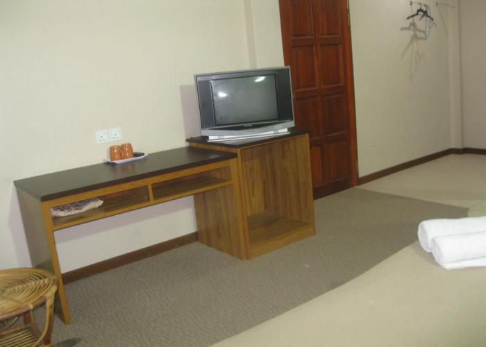 Baron Waterfront Hotel