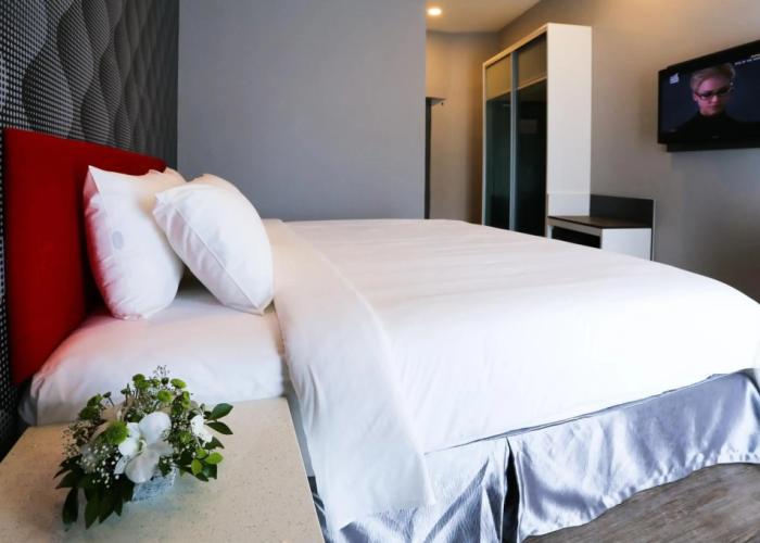 Cenang Plaza Beach Hotel