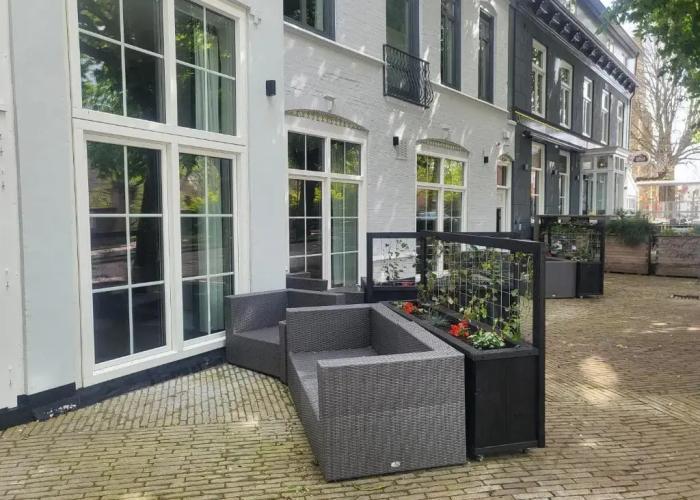 Hotel Bom