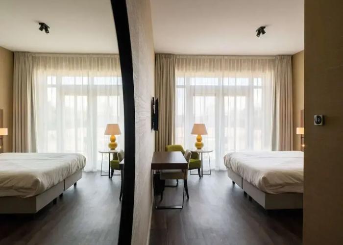 Hotel Ter Zand - Handwritten Collection