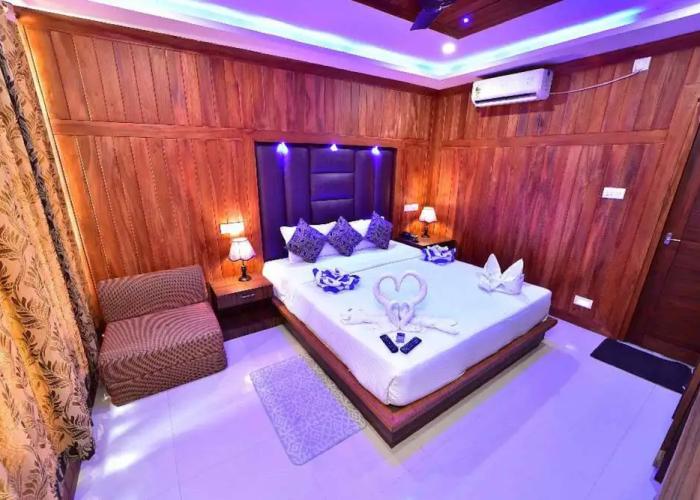 Holiday N Holiday Beach Resort
