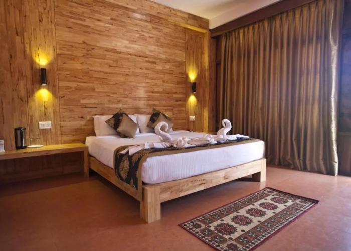 Symphony Palms Beach Resort