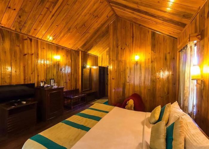 Symphony Palms Beach Resort
