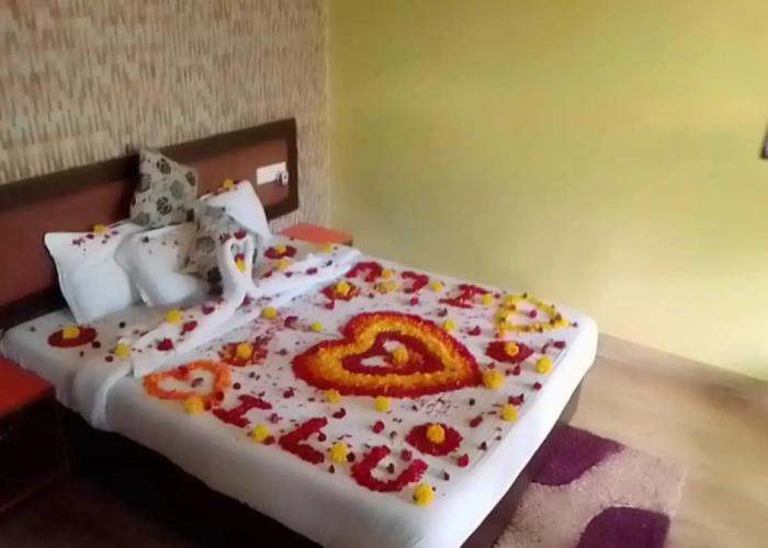 Gold India Beach Resort