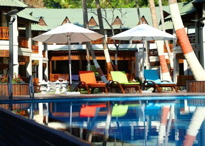 Sunrise Beach Resort