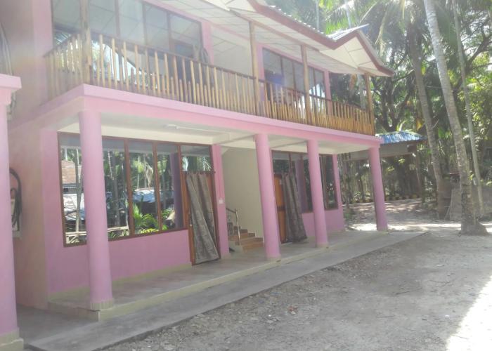 Sunrise Beach Resort