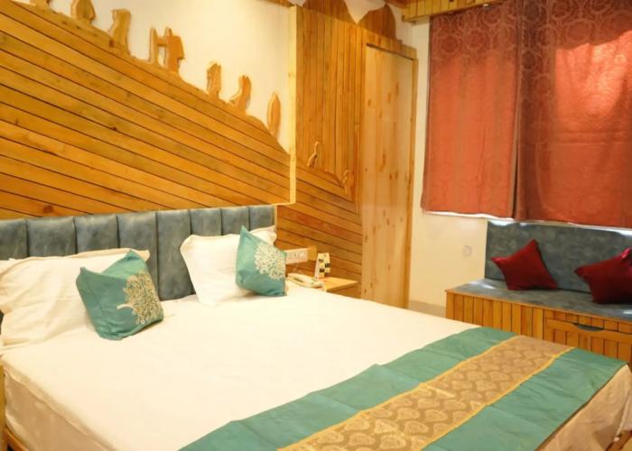 Hotel Gandhi's Paradise