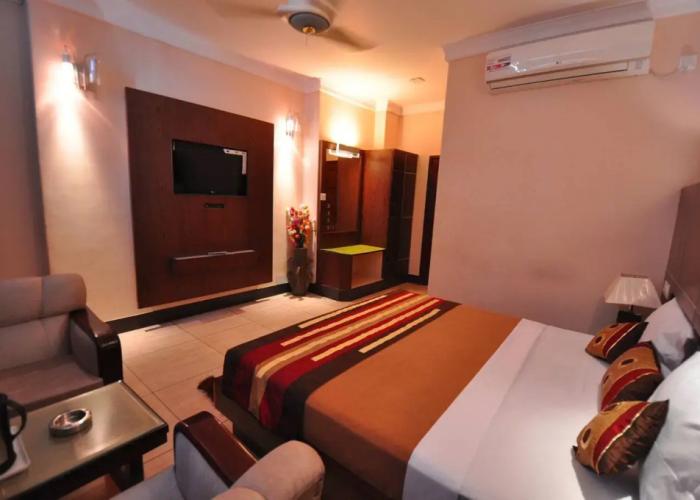 Hotel Asian Plaza Dharamshala