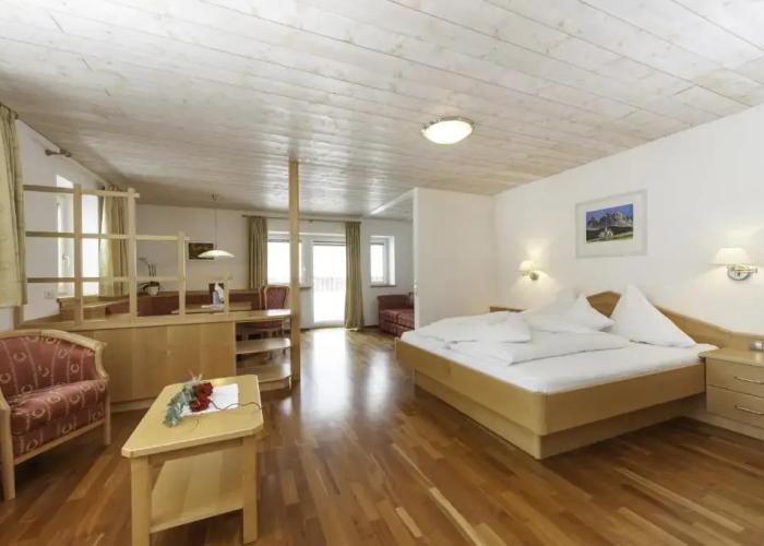 Suitehotel Gampen