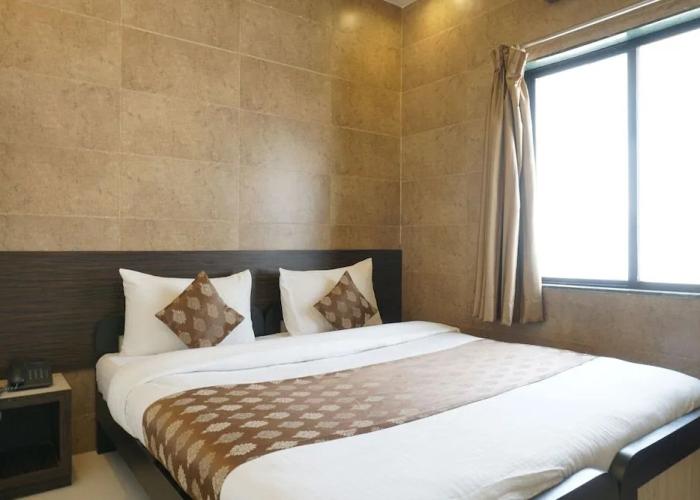 Hotel Pavitra