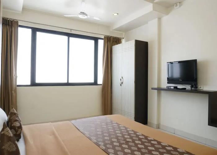 Hotel Pavitra