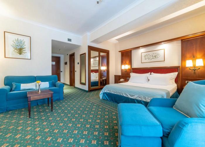 Lux Garden Hotel