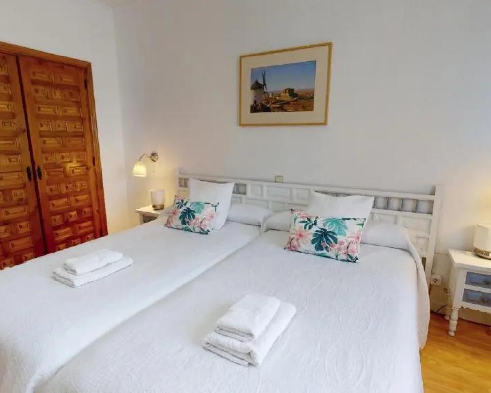 фото Hotel Consuegra