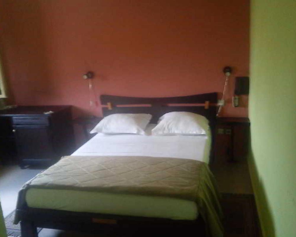 фото Hotel Roza