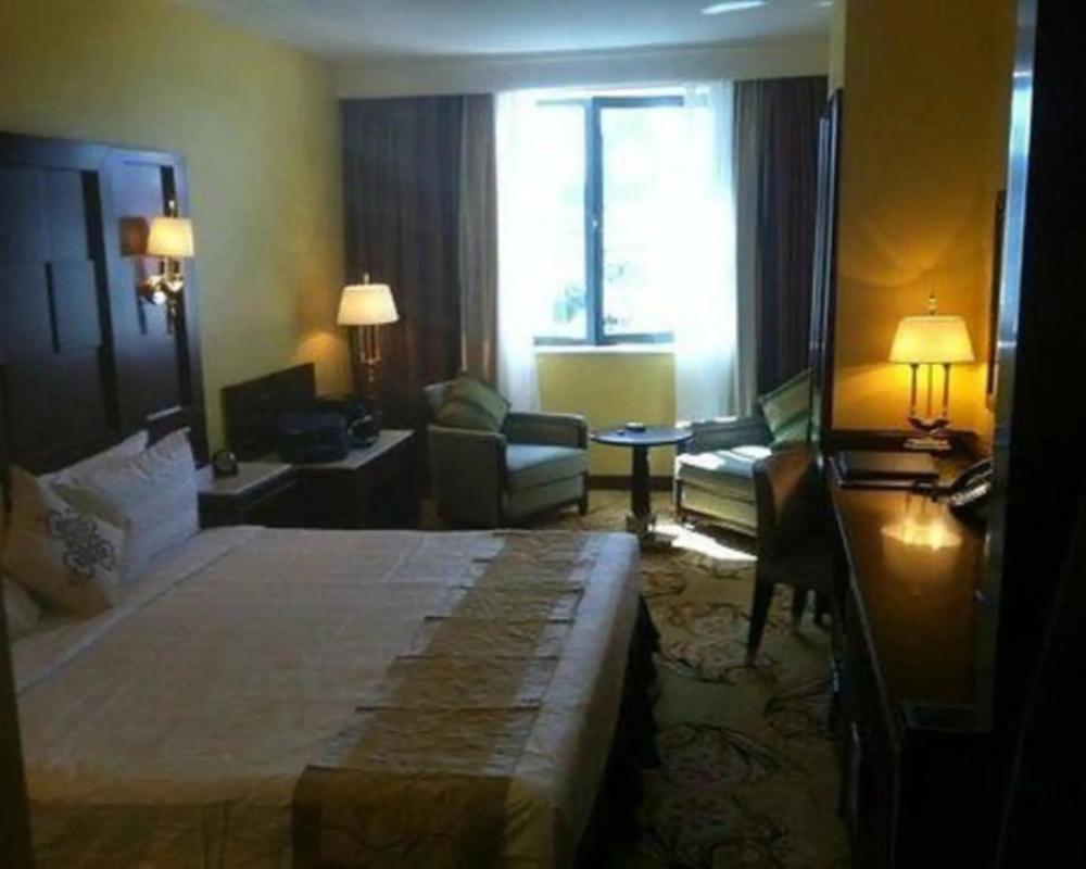 фото Oasis Hotel