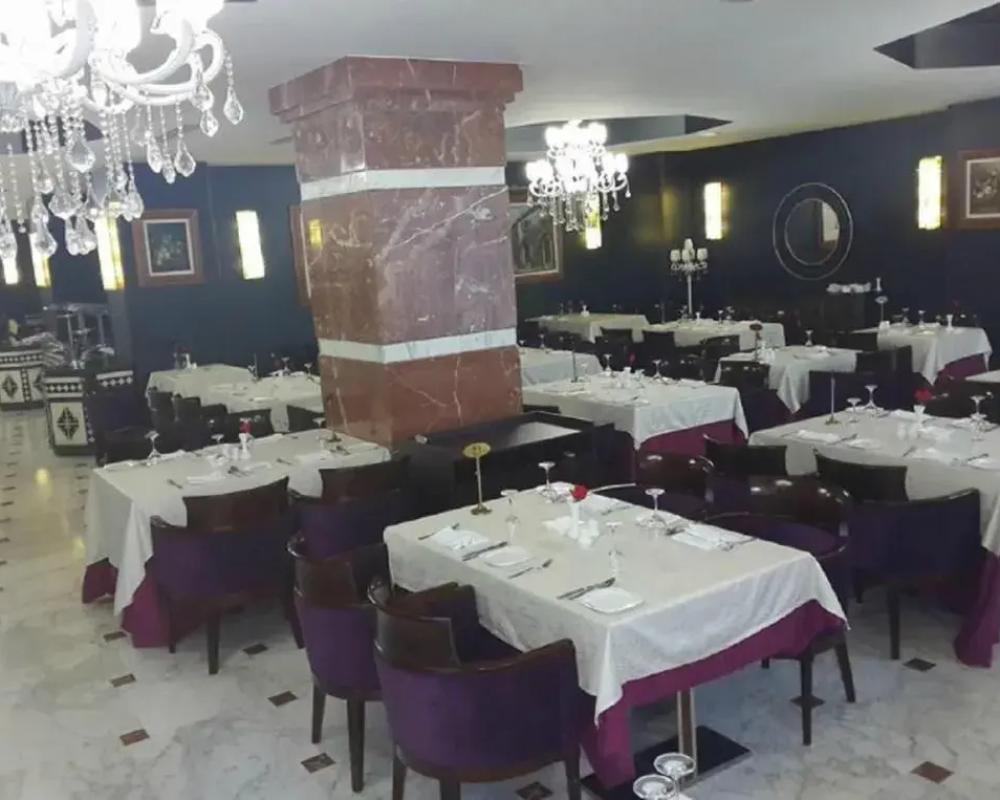 фото Oasis Hotel