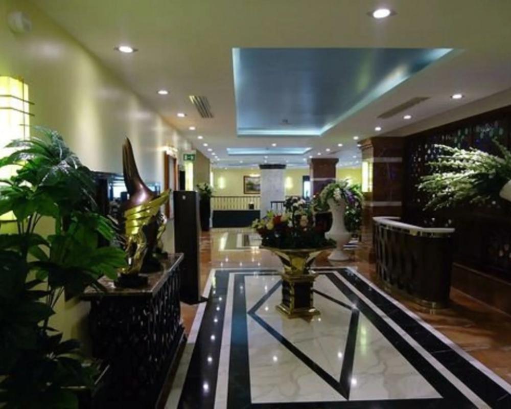 фото Oasis Hotel
