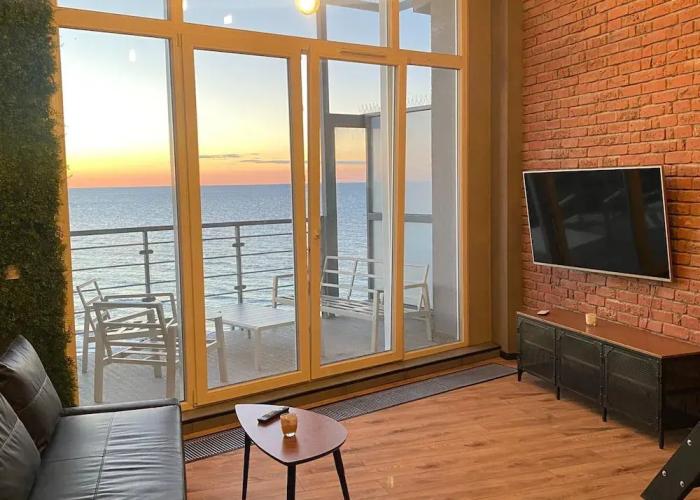 Penthouse for 6 People With sea View