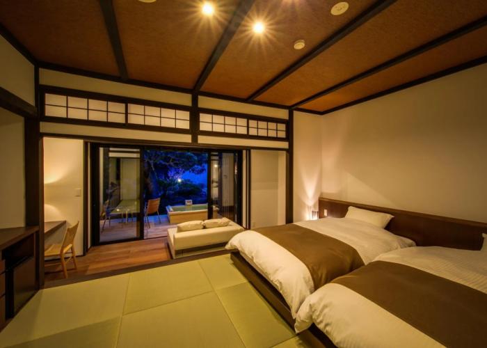 Traditional Onsen Ryokan Izu Yugashima Shirakabe