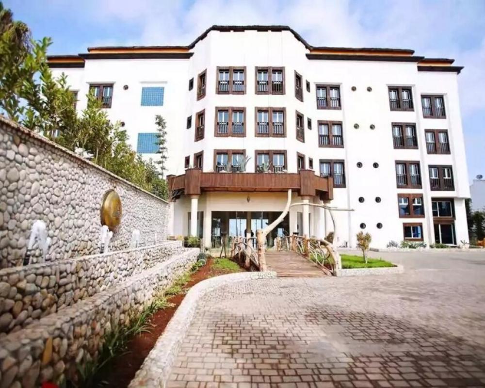 Chateau Eden El Rouh