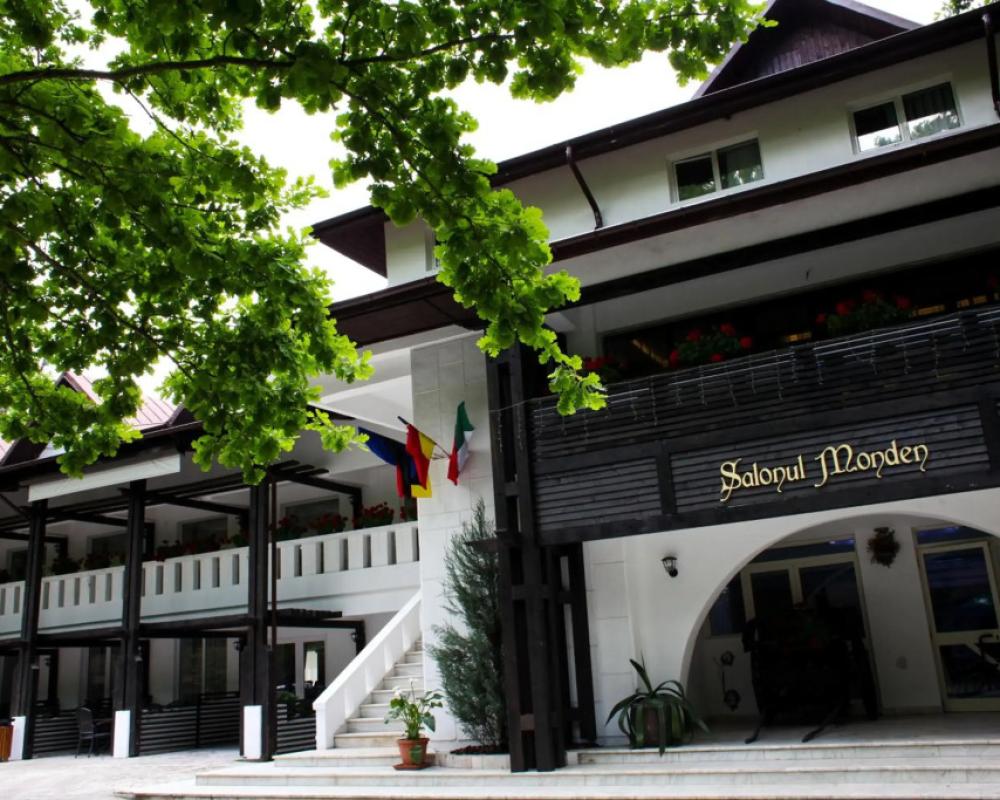 Complex Turistic Cornul Vanatorului