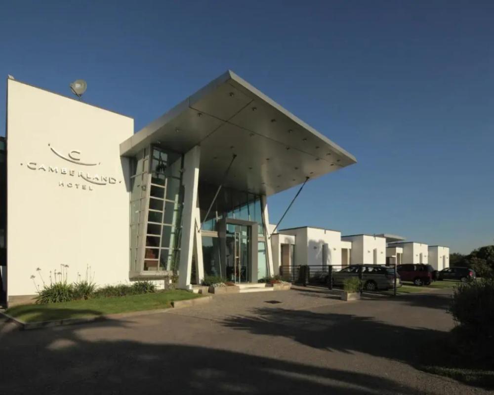 Camberland Resort And Suites Pilar