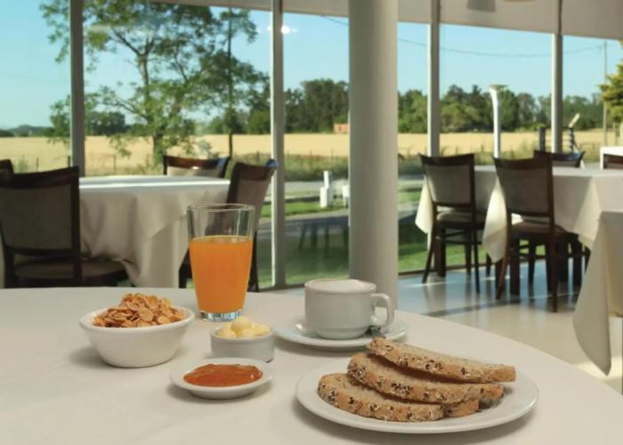 Camberland Resort And Suites Pilar