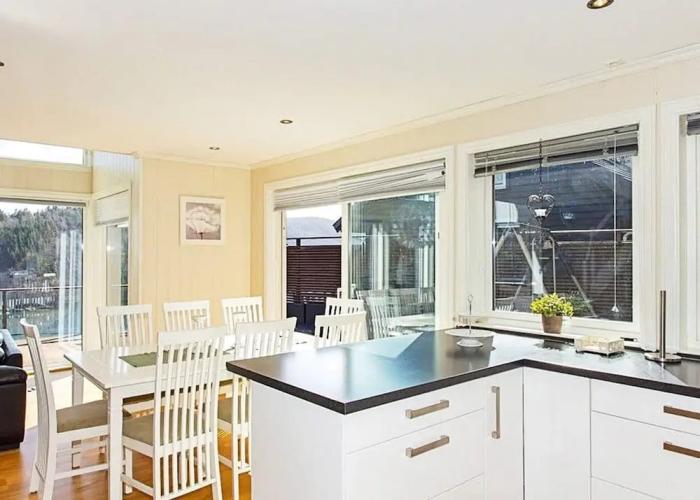 10 Person Holiday Home in Lyngdal-by Traum