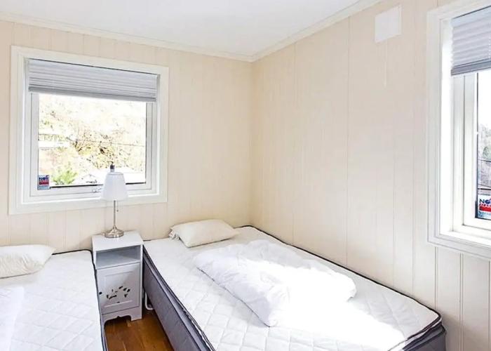 10 Person Holiday Home in Lyngdal-by Traum