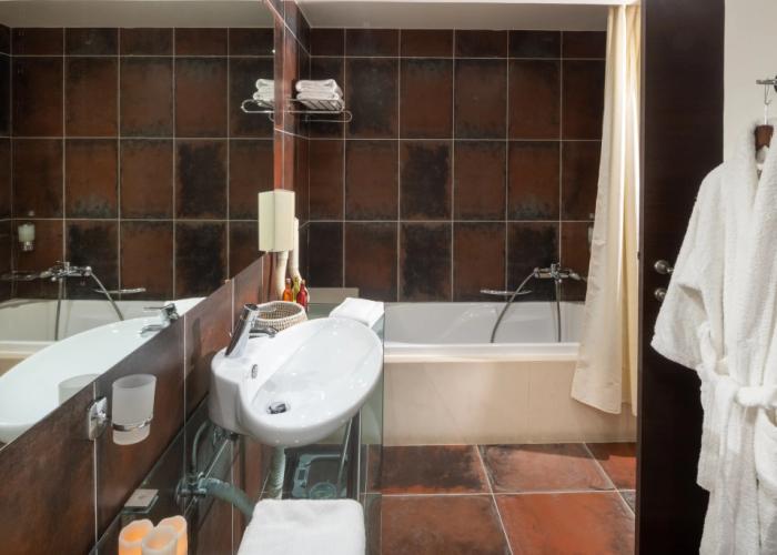 Angela Suites Boutique Hotel