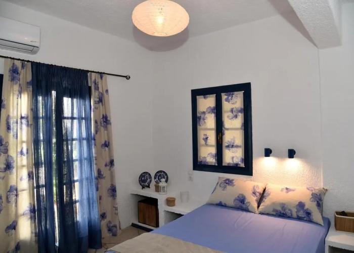 Alexandros Hotel