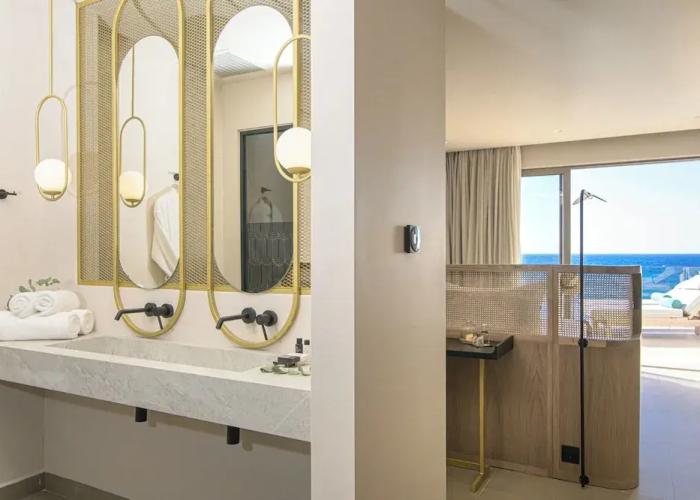 Castello Boutique Suites by the sea - Adults Only