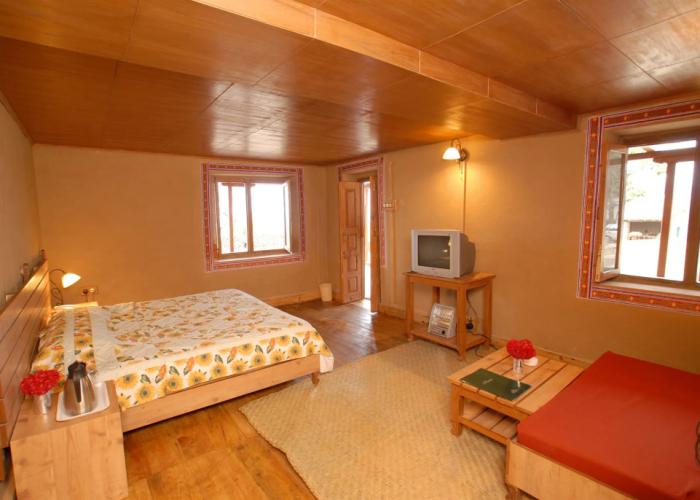 Chevron Eco Lodge