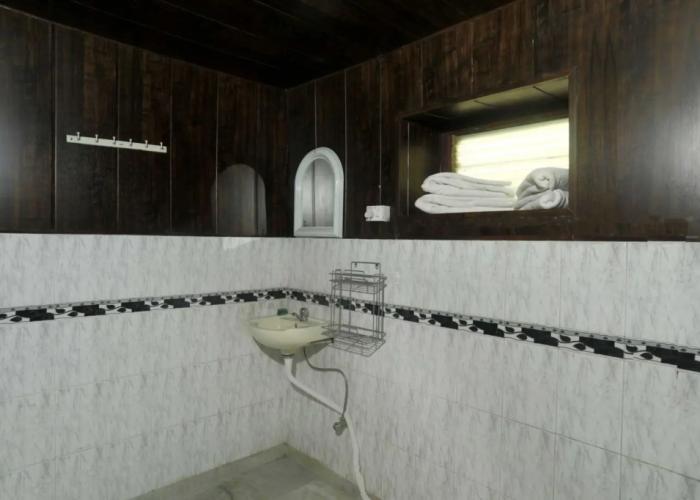 Hotel Kausani Retreat