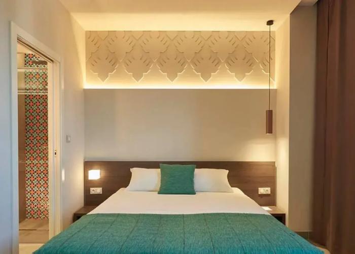 M Suite Hotel
