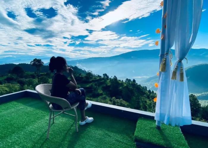 Saffronstays Glasshouse Celeste, Ranikhet